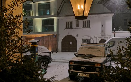 Emilii Plater na wysokości rezydencji ambasadora Królestwa Maroka