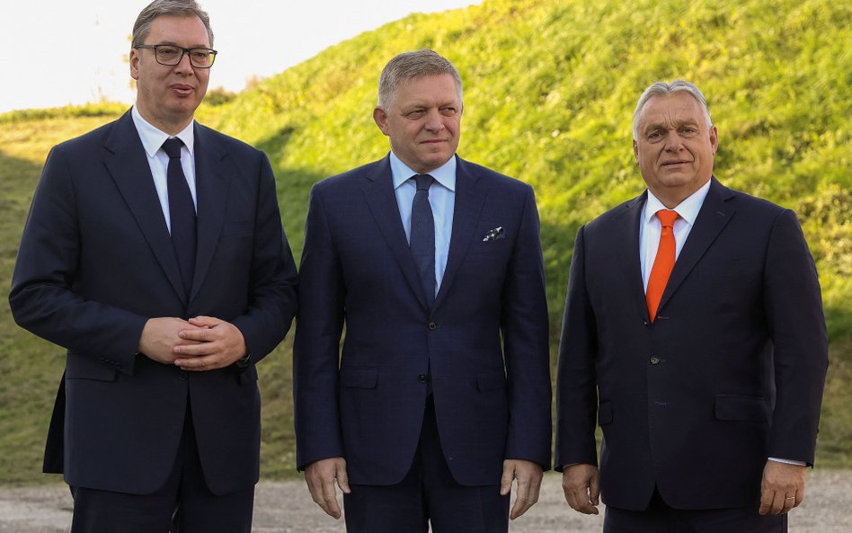 Aleksander Vucić, Robert Fico i Viktor Orban w Komarnie, 21 października