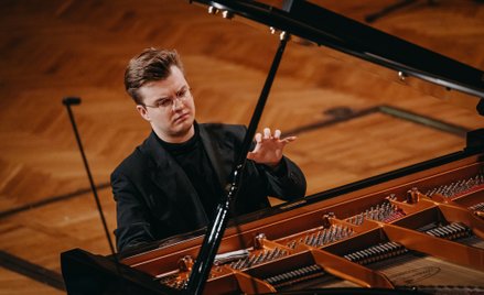 25-letni Piotr Alexewicz