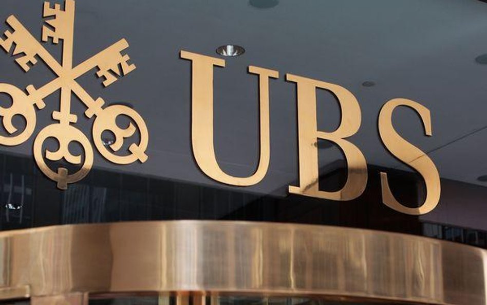 Zysk UBS mimo strat tradera