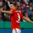 Lewandowski z Pucharem Niemiec, Kovac nie straci posady
