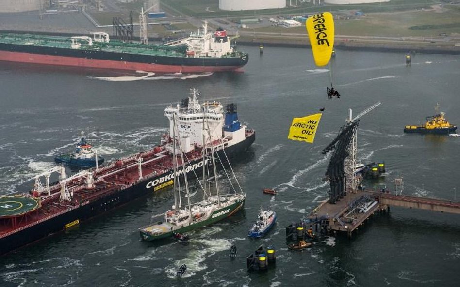 Holendrzy aresztowali działaczy Greenpeace