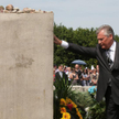 Były prezydent Aleksander Kwaśniewski w Jedwabnem