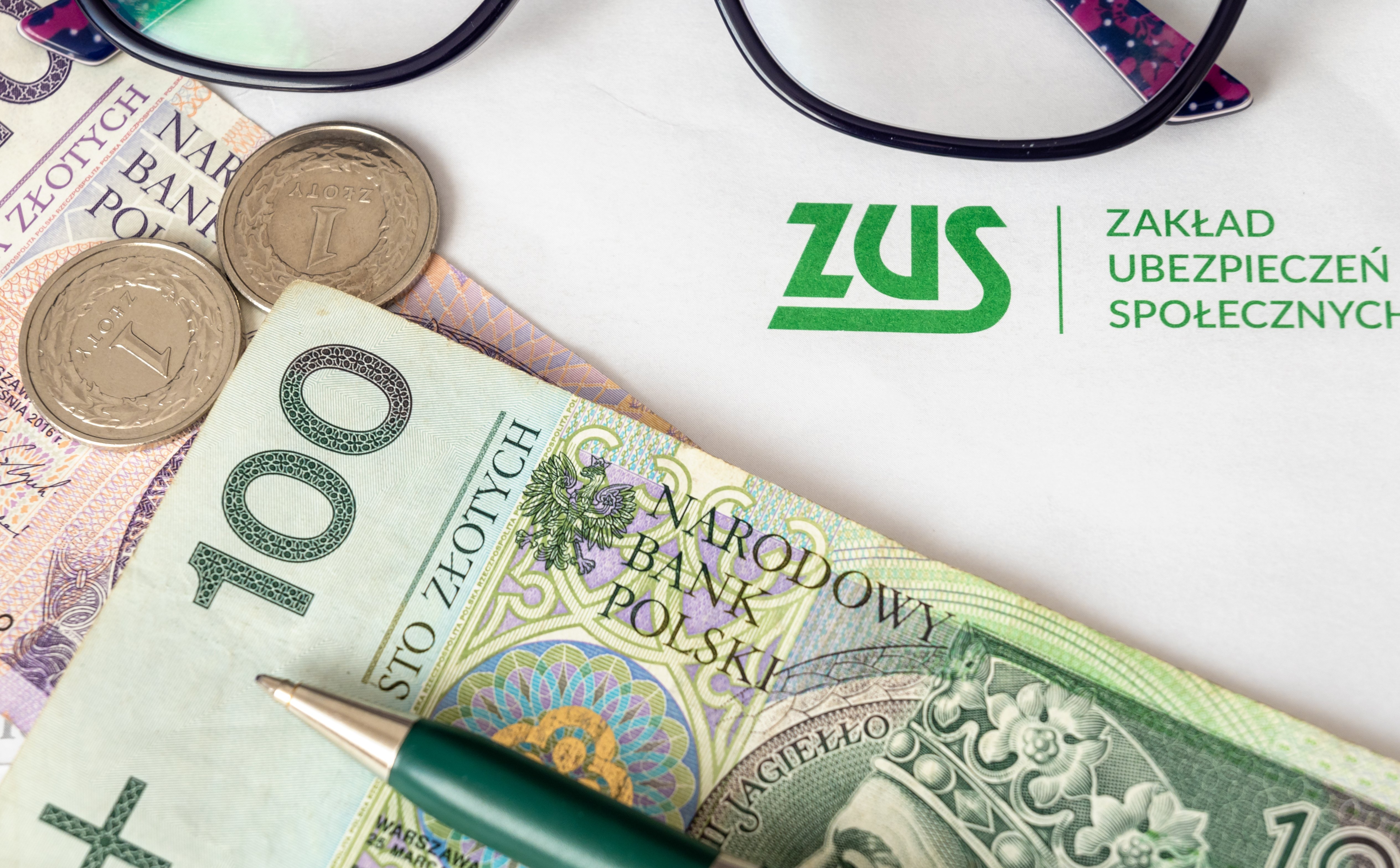 Jak rozliczyć składkę od środków trwałych, jeżeli mamy kilka firm? Ministerstwo Zdrowia odpowiada