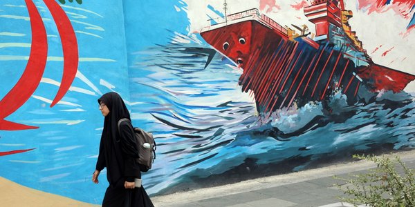 Iran's IRGC Strikes Bahrain and Kuwait Targeting Air Bases and Port