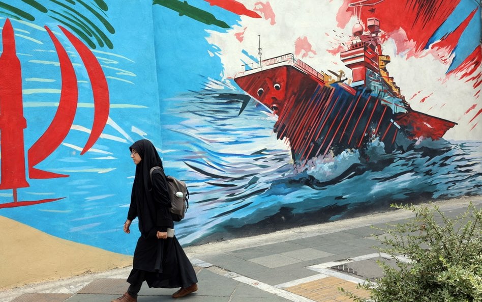 Mural w Tegeranie zachęcający do walki z USA