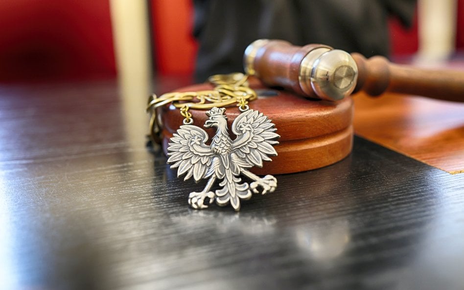 Nieudany makijaż na wokandzie. Sąd przyznał 18,5 tys. zł rekompensaty