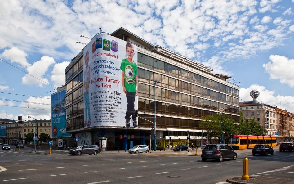 Firmy chcą się reklamować na wielu ekranach
