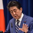 Premier Japonii krytykowany za "dwie maski na domostwo"