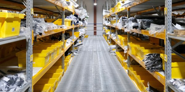 Kryzys motoryzacji się nie kończy. Producenci szukają ratunku w sektorze obronnym