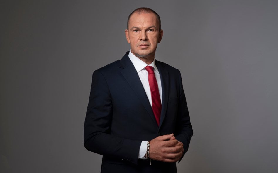 198 mld to plan finansowy, który obejmuje fundusz zapasowy i nasze niezaangażowane środki. Po dolicz
