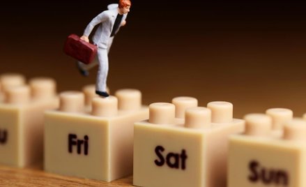 Czy za pracę w sobotę przyslugują godziny wolne od pracy