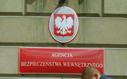 Polski ślad terrorystów: Współpracownik zamachowców z Paryża złapany przez ABW