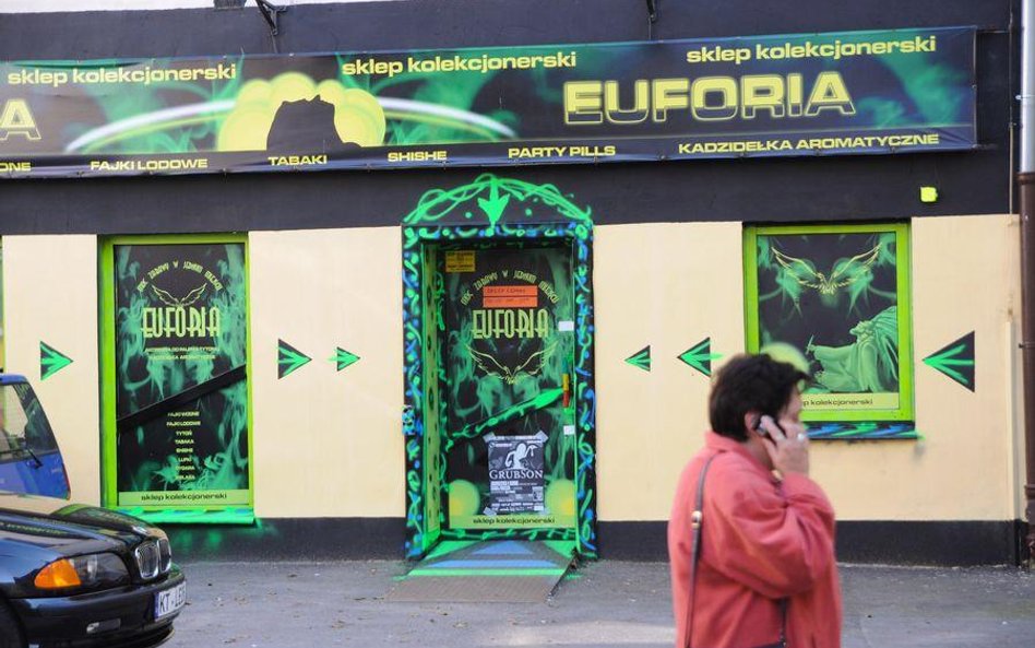 Rząd uderza w handlarzy dopalaczami