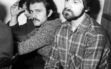 KOR u Kuronia, styczeń 1980, i Jarosław Kaczyński (z tyłu, z papierosem). Tak dojrzewała rewolucja