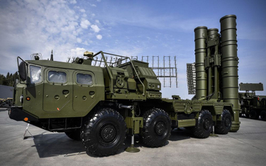 Rosyjski system rakietowy S-400 już w Turcji