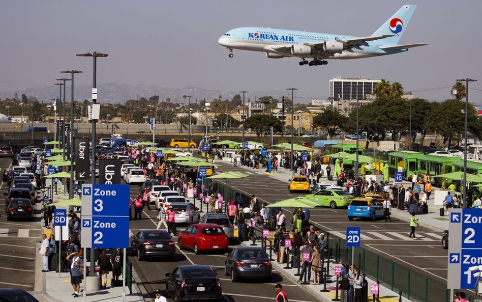 Koreańska stewardessa z koronawirusem pracowała na linii do Los Angeles