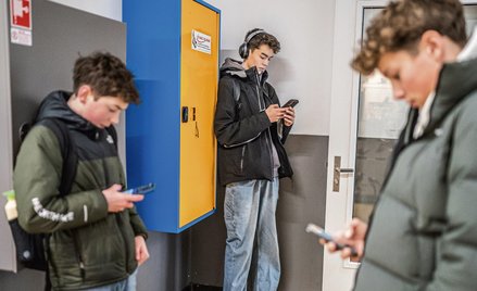 Uczniowie starszych klas Metis Montessori Lyceum w Amsterdamie (na zdjęciu w styczniu tego roku) mog