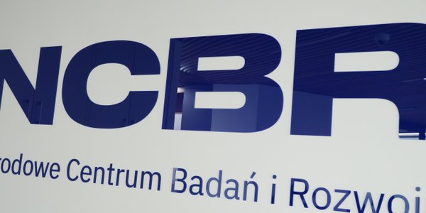 Ponad 7,5 mln zł wyłudzone z NCBR. Pięć osób z zarzutami