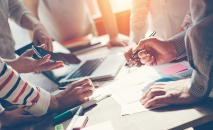 Korporacje skazane na startupy