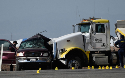 Tragiczny wypadek na autostradzie w USA. Nie żyje 13 osób