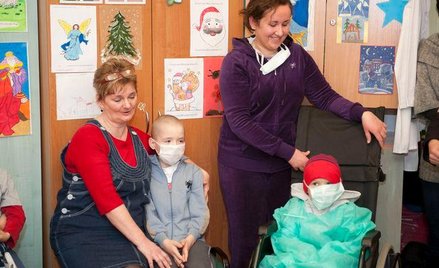 Karta Praw Dziecka-Pacjenta przedstawia w sposób zwięzły i zrozumiały prawa przysługują-ce dzieciom,
