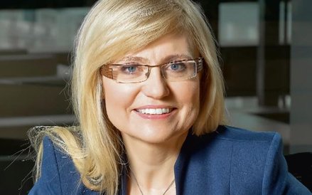 Ilona Weiss, prezes ABC Daty. Ukończyła Wydział Nauk Ekonomicznych i Zarządzania Uniwersytetu Mikoła