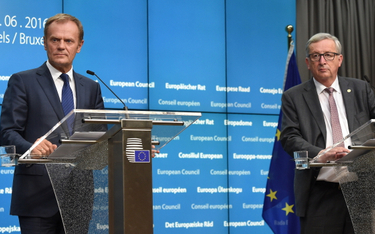 Przewodniczący Rady Europejskiej Donald Tusk i przewodniczący Komisji Europejskiej Jean-Claude Junck