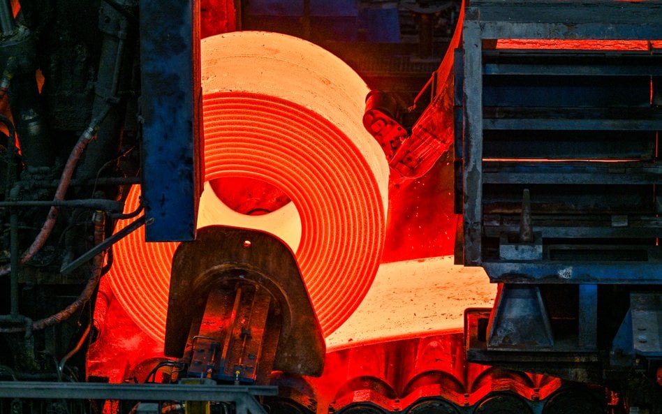 ArcelorMittal rezygnuje z planów produkcji „zielonej stali” w Niemczech