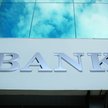 Marże banków w Polsce spadają. Ale wciąż są bardzo wysokie