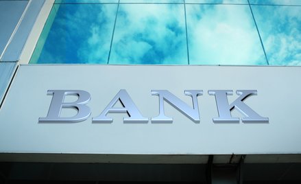 Marże banków w Polsce spadają. Ale wciąż są bardzo wysokie