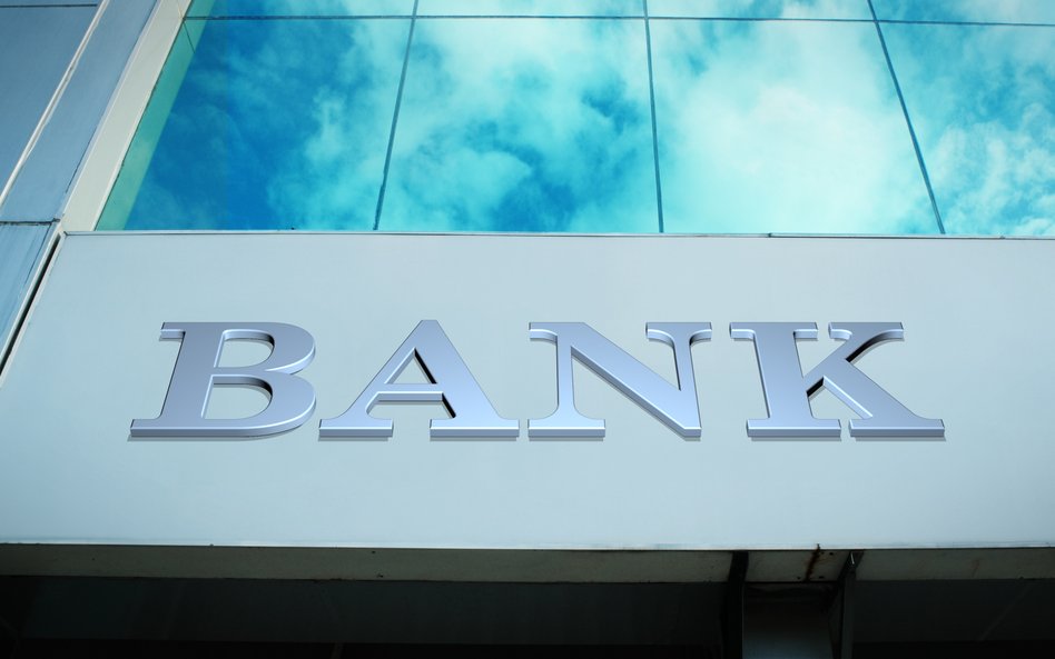 Marże banków w Polsce spadają. Ale wciąż są bardzo wysokie