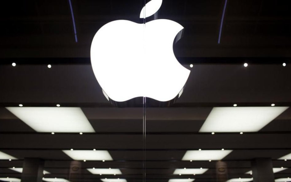 Akcje Apple i Tesli bardziej dostępne