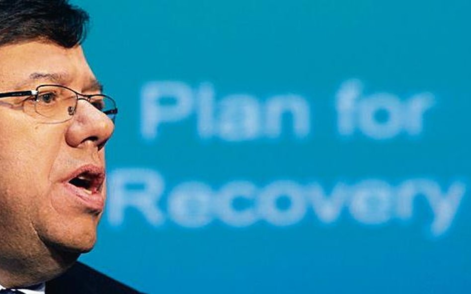 Premier Brian Cowen przyznaje, że oszczędności dotkną każdego