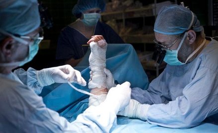 W stosunku do lekarzy fiskus odstępuje od generalnej zasady korekty wstecznej przychodu.