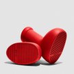 Buty Big Red Boots w sklepie internetowym MSCHF wyceniono na 350 dolarów (ok. 1500 złotych).