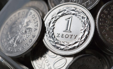 Banki oddają co drugą zarobioną złotówkę