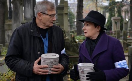 Aktor Olgierd Łukasiewicz i prezydent Hanna Gronkiewicz-Waltz podczas kwesty