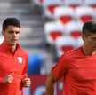 Bartosz Kapustka i Robert Lewandowski