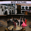 Film "Wszystko wszędzie naraz" zdobył najbardziej prestiżową statuetkę podczas tegorocznych Oscarów