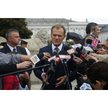 "Tuskobus" otwarty dla dziennikarzy. Oczywiście - po odpowiedniej selekcji