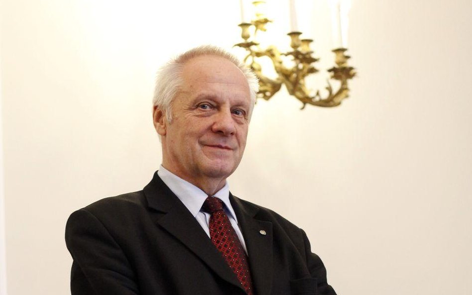 Niesiołowski uniknie procesu?