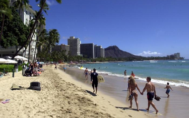 Śmieci zalewają hawajskie plaże