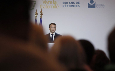 Sondaż: Mniej Francuzów niezadowolonych z Emmanuela Macrona