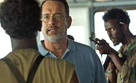 Tom Hanks jako kapitan Richard Phillips porwany przez somalijskich piratów w kwietniu 2009 roku