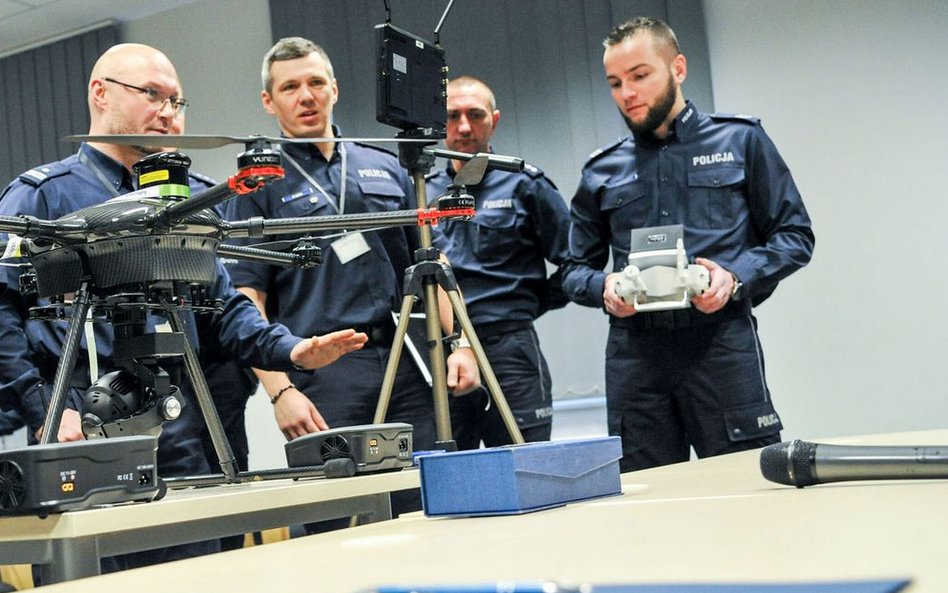 Profesjonalny dron dla policji. Kosztuje ponad 80 tys. zł