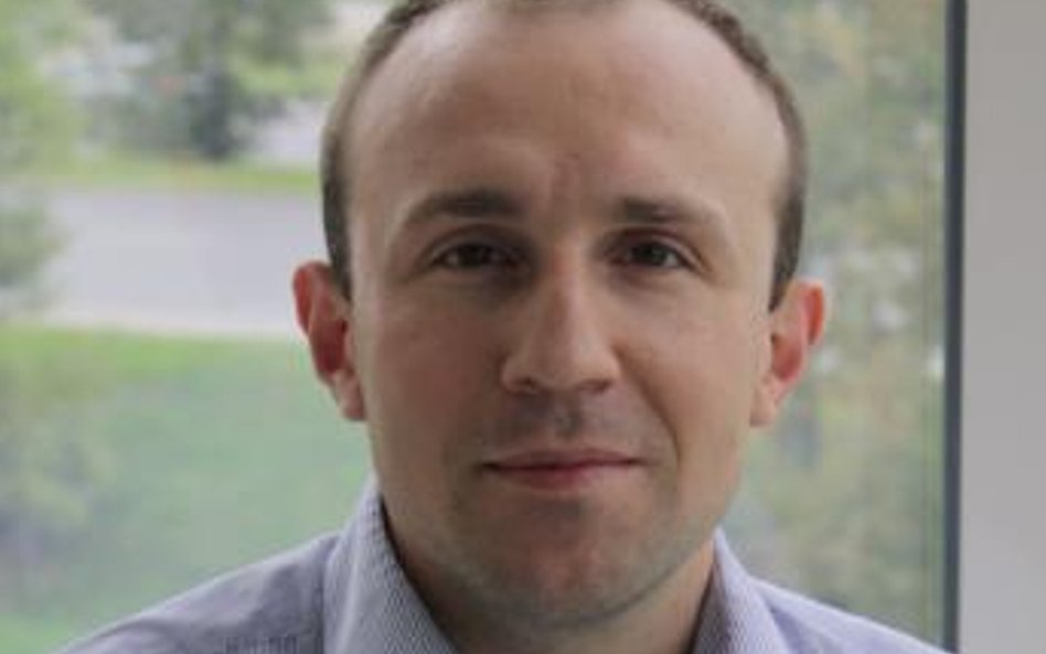 Karol Bisek, ACMA, CGMA, członek CIMA