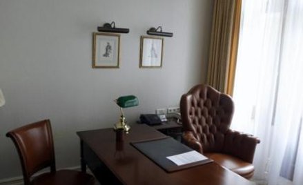 Prywatne meble można wykorzystać w firmie