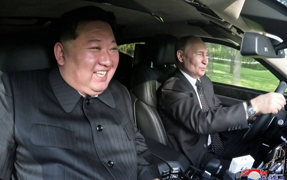 Putin i Kim Dong Un podczas wizyta prezydenta Rosji w Pjongjangu, czerwiec 2024