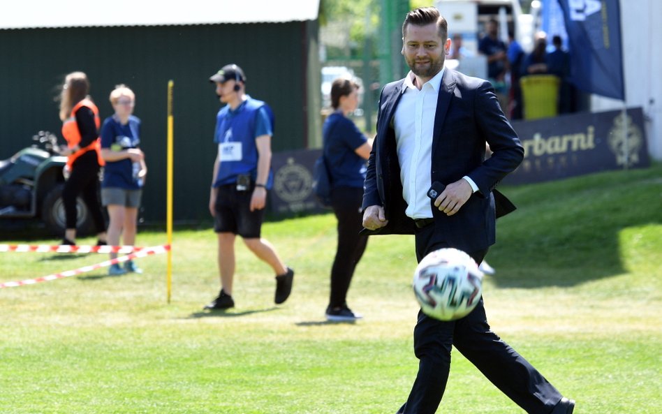 Kamil Bortniczuk. minister sportu i turystyki.